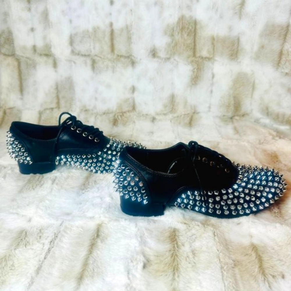 Cape Robbin Black & Silver Spikey Dress Shoe - Picture 4 of 9